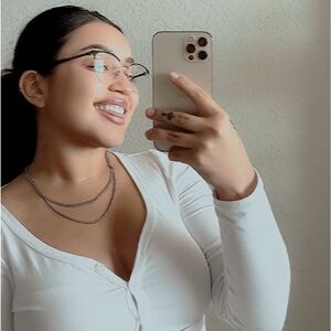 Meet your Posher, Sabrina